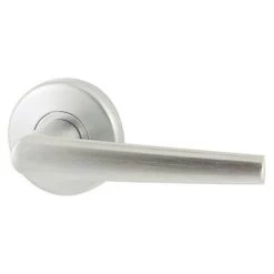 Lockwood VEL1-L2 Velocity Passage Lever Set On Large Round Rose - Satin Chrome Brushed - Display Pack